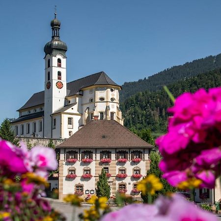 Gasthof Loewen Schruns Zewnętrze zdjęcie