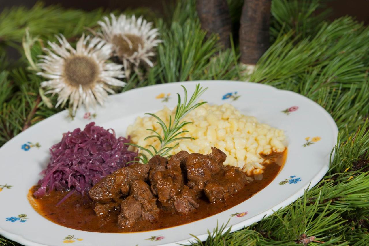 Gasthof Loewen Schruns Zewnętrze zdjęcie